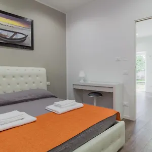 Apartment Malta Self Check-in, Piacenza
