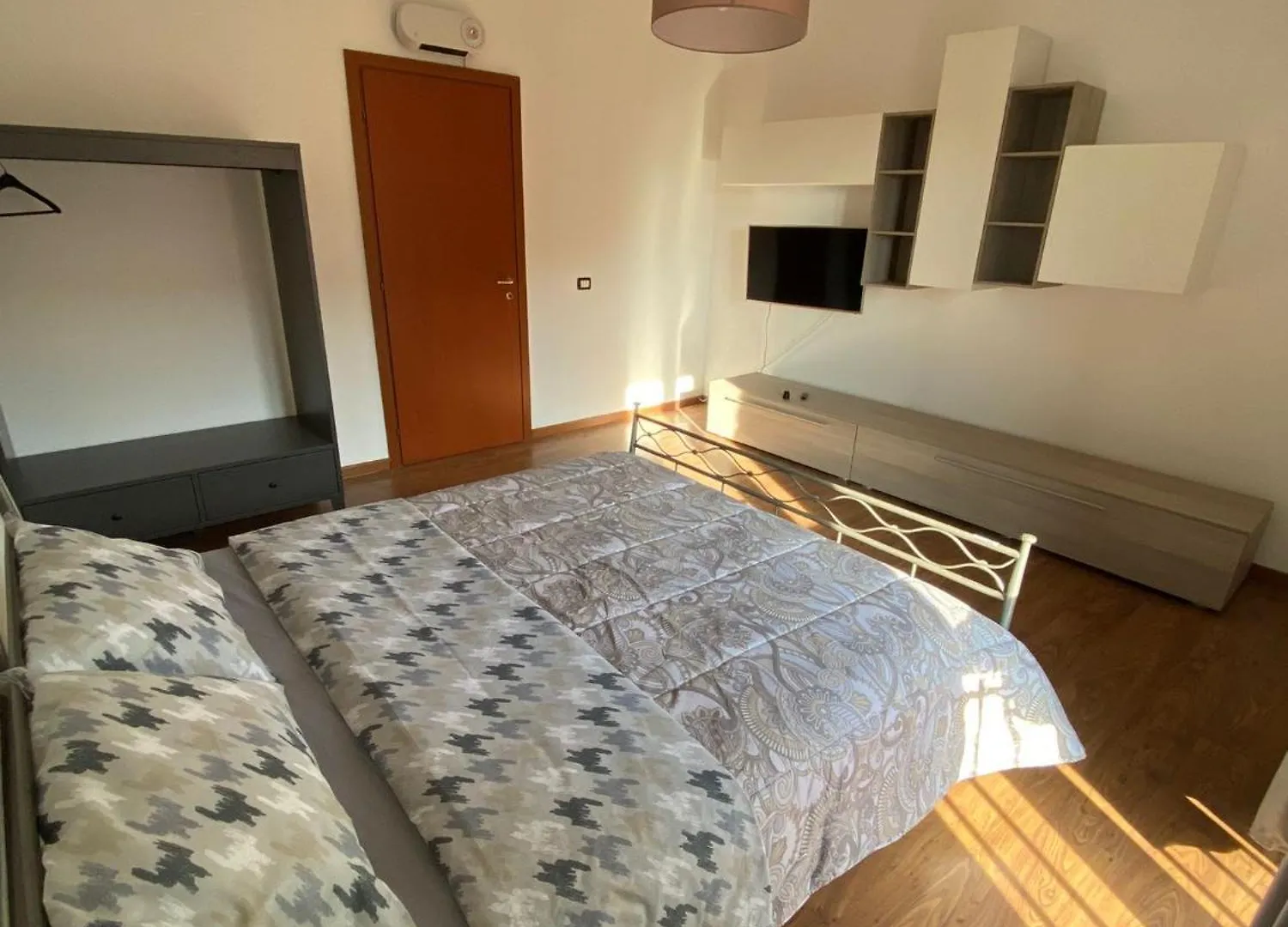 Pensionat Aurora Rooms Piacenza
